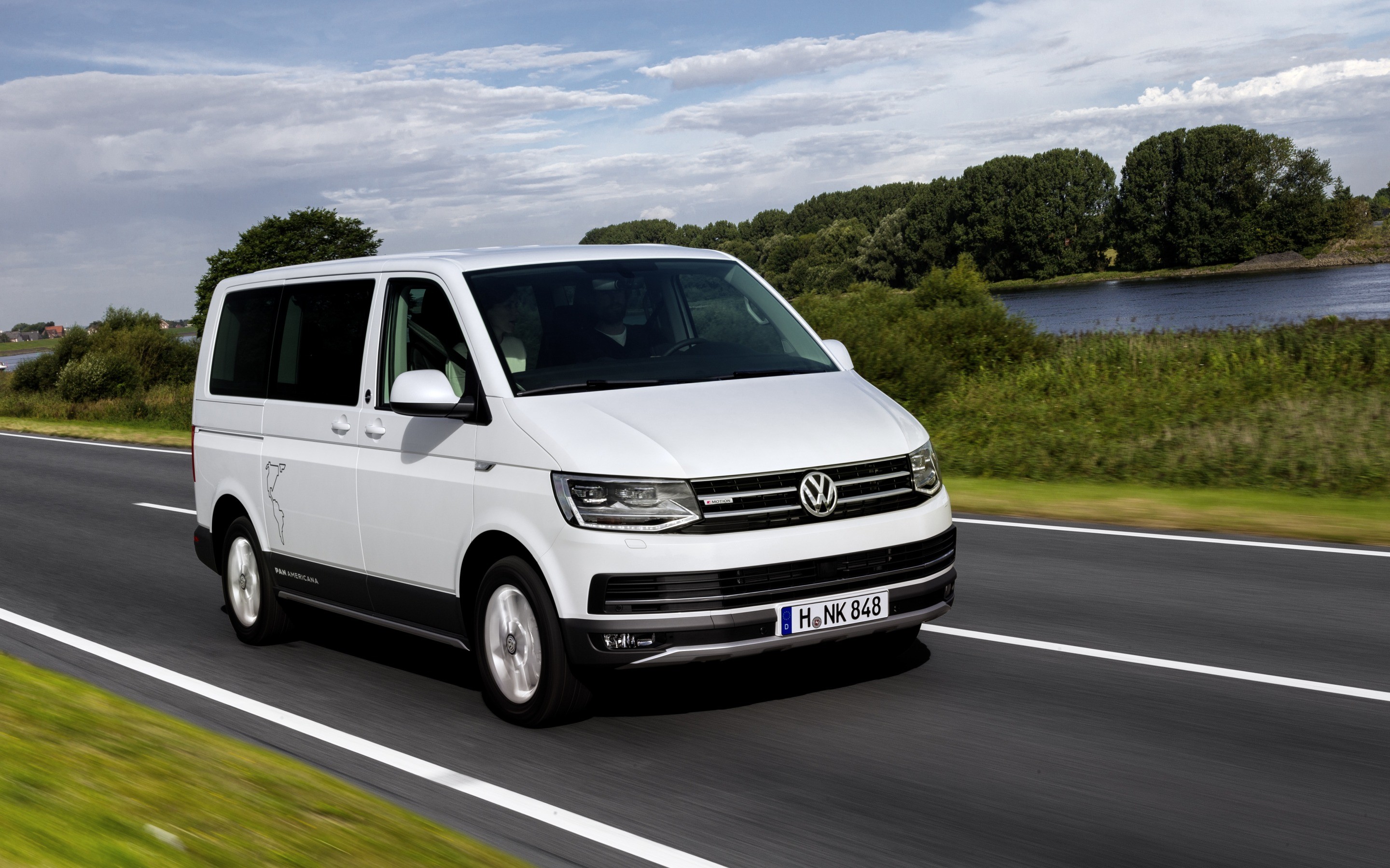 Volkswagen Caravelle t6 White